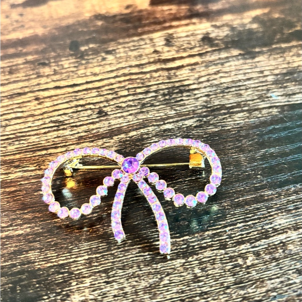 Purple Rhinestone Bow‎ Brooch - Gold Tone